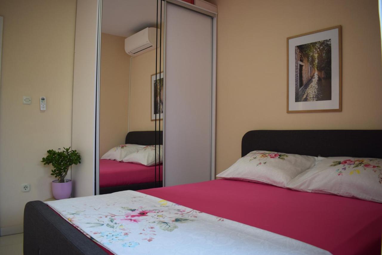 Apartman Gabriel Podgora Exteriér fotografie