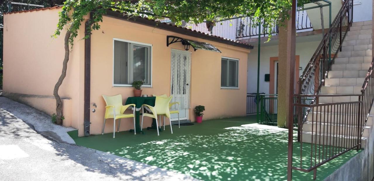 Apartman Gabriel Podgora Exteriér fotografie