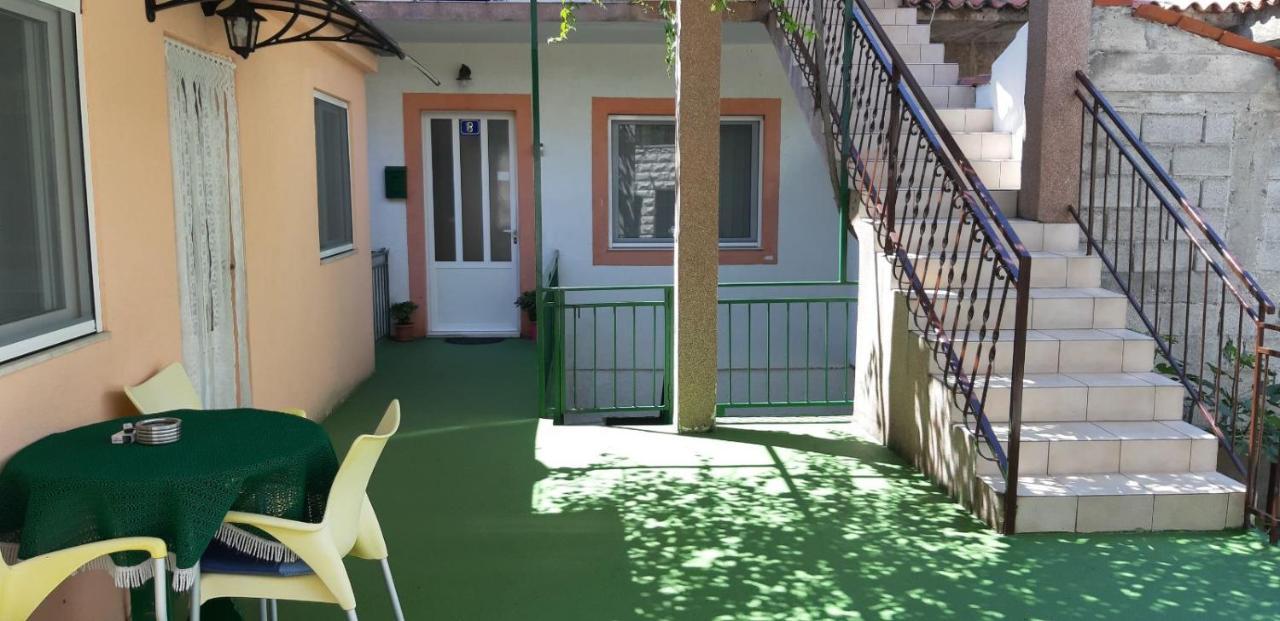 Apartman Gabriel Podgora Exteriér fotografie