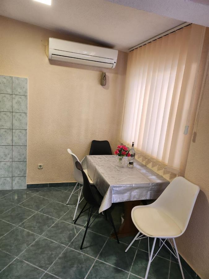 Apartman Gabriel Podgora Exteriér fotografie